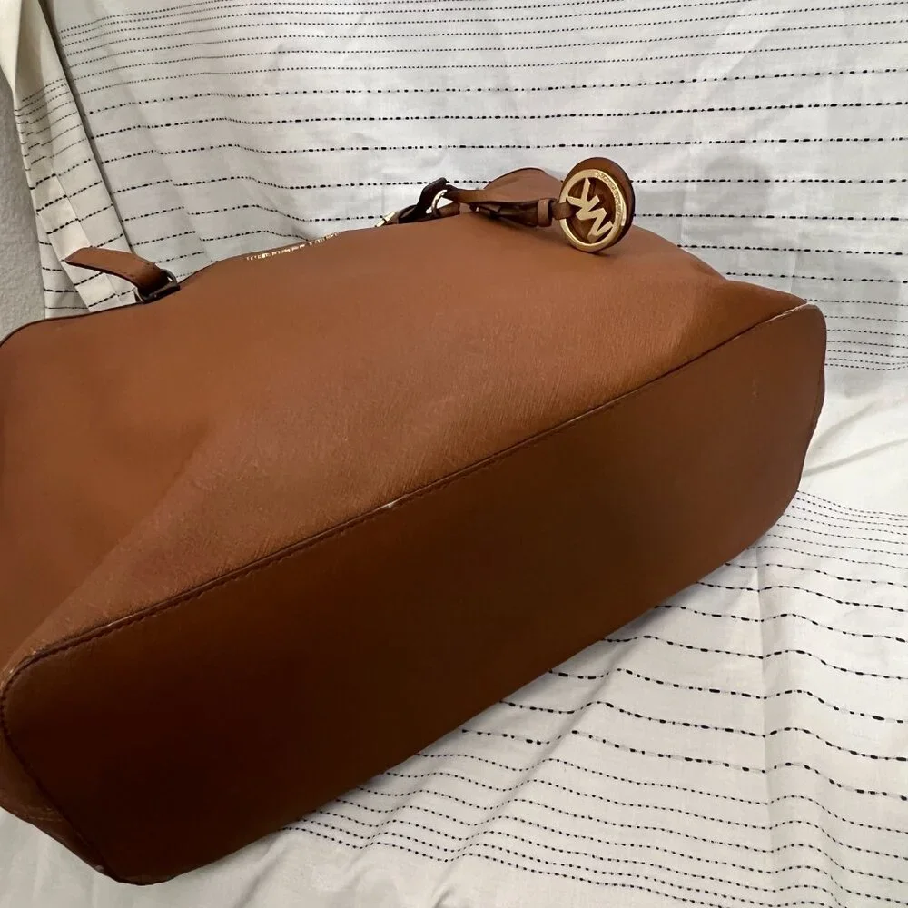 Michael Kors Brown Leather Medium Zip Jet Set Travel Tote